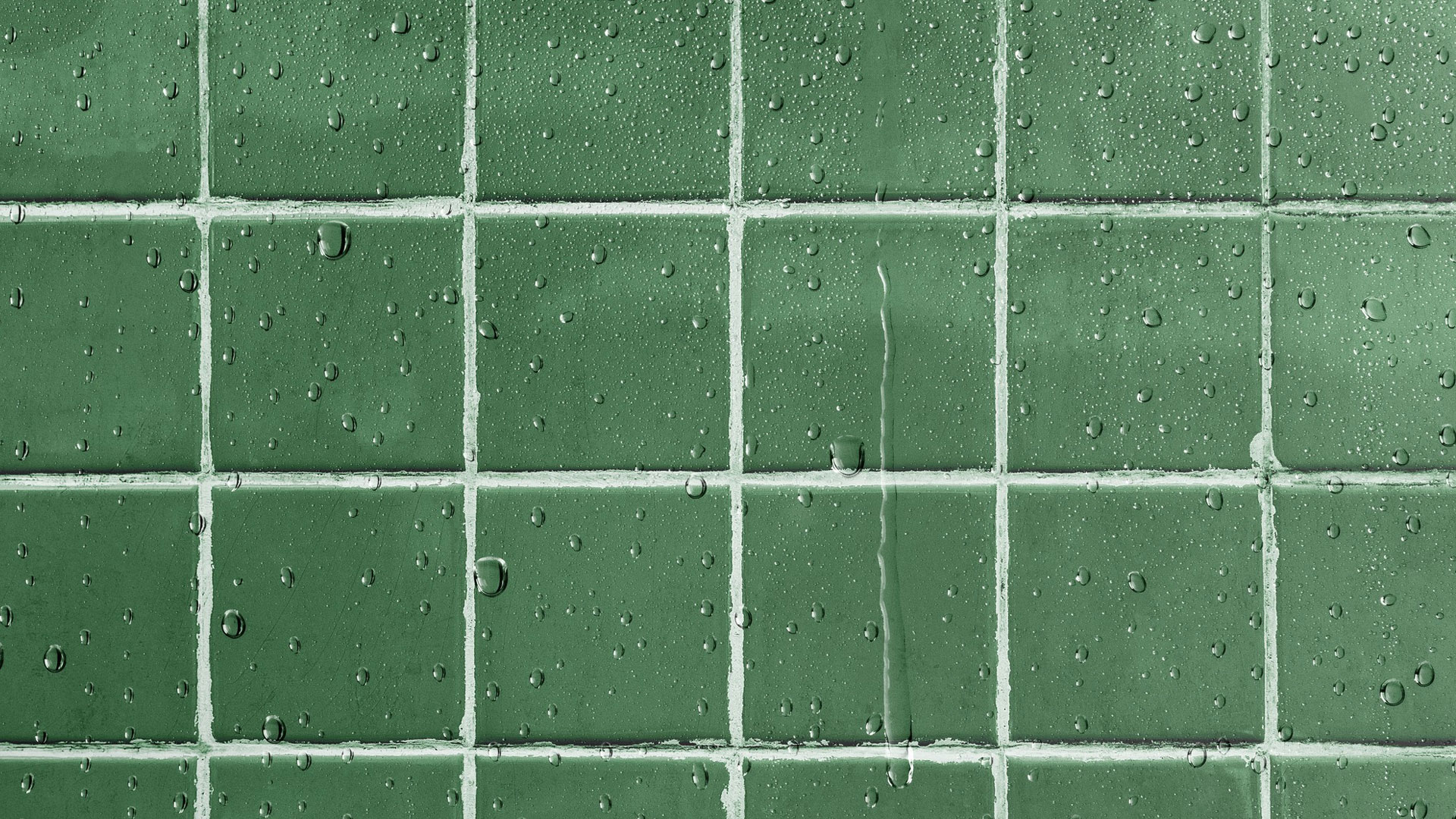 Textured Bathrooms: Why Flat & Glossy Designs Are Outdated